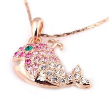 精致與優(yōu)雅的融合——伊泰蓮娜麗晶海豚粉合金項(xiàng)鏈